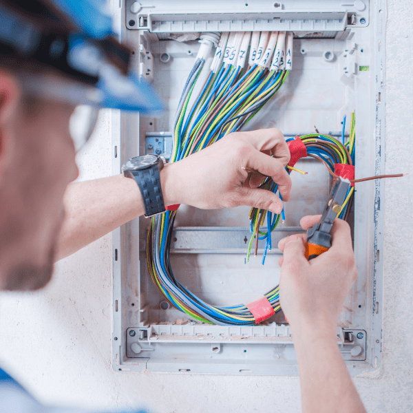 CURSO PRL ELECTRICIDAD AT Y BT. RIESGO ELECTRICO 2H